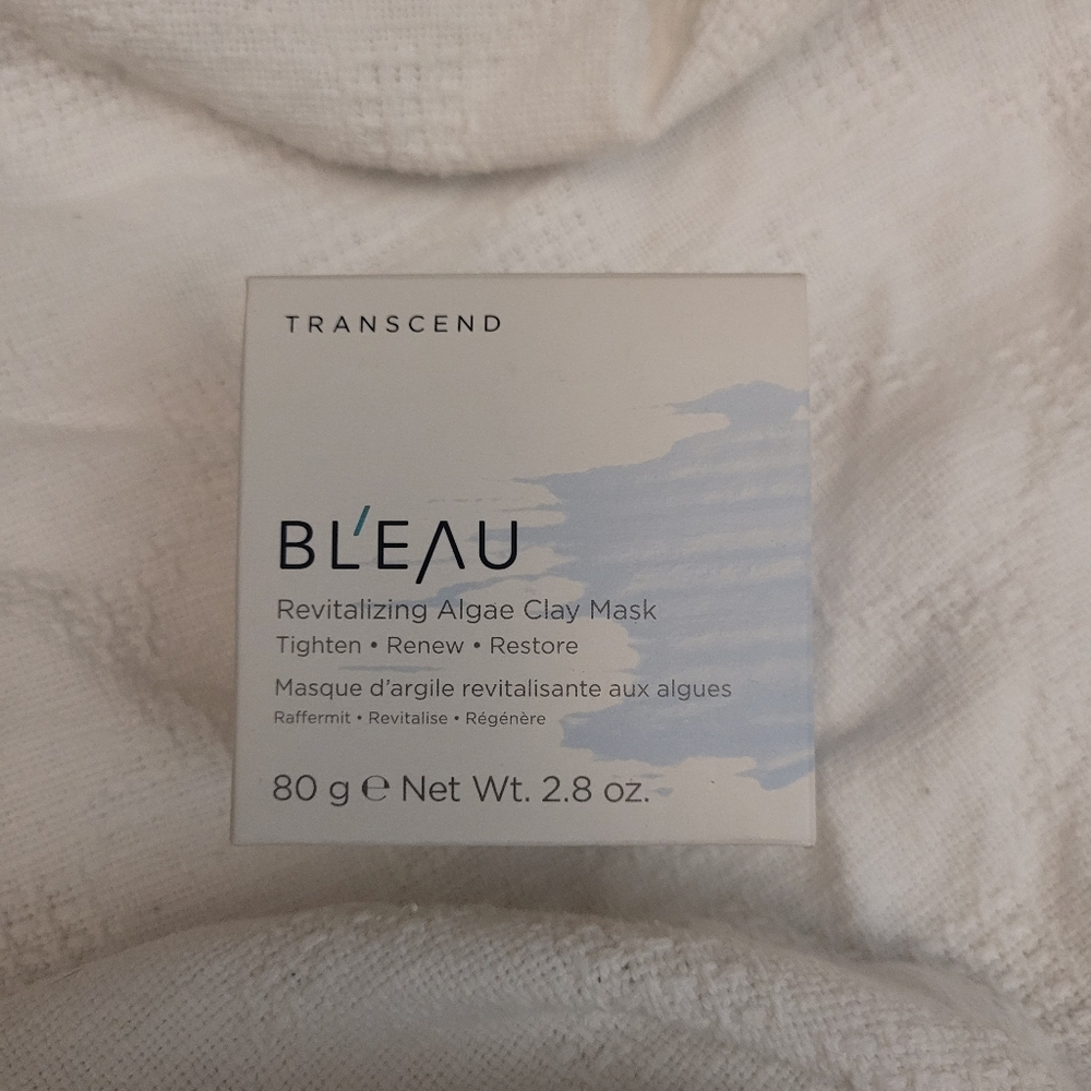 Revitalizing clay mask with algae by Bleau